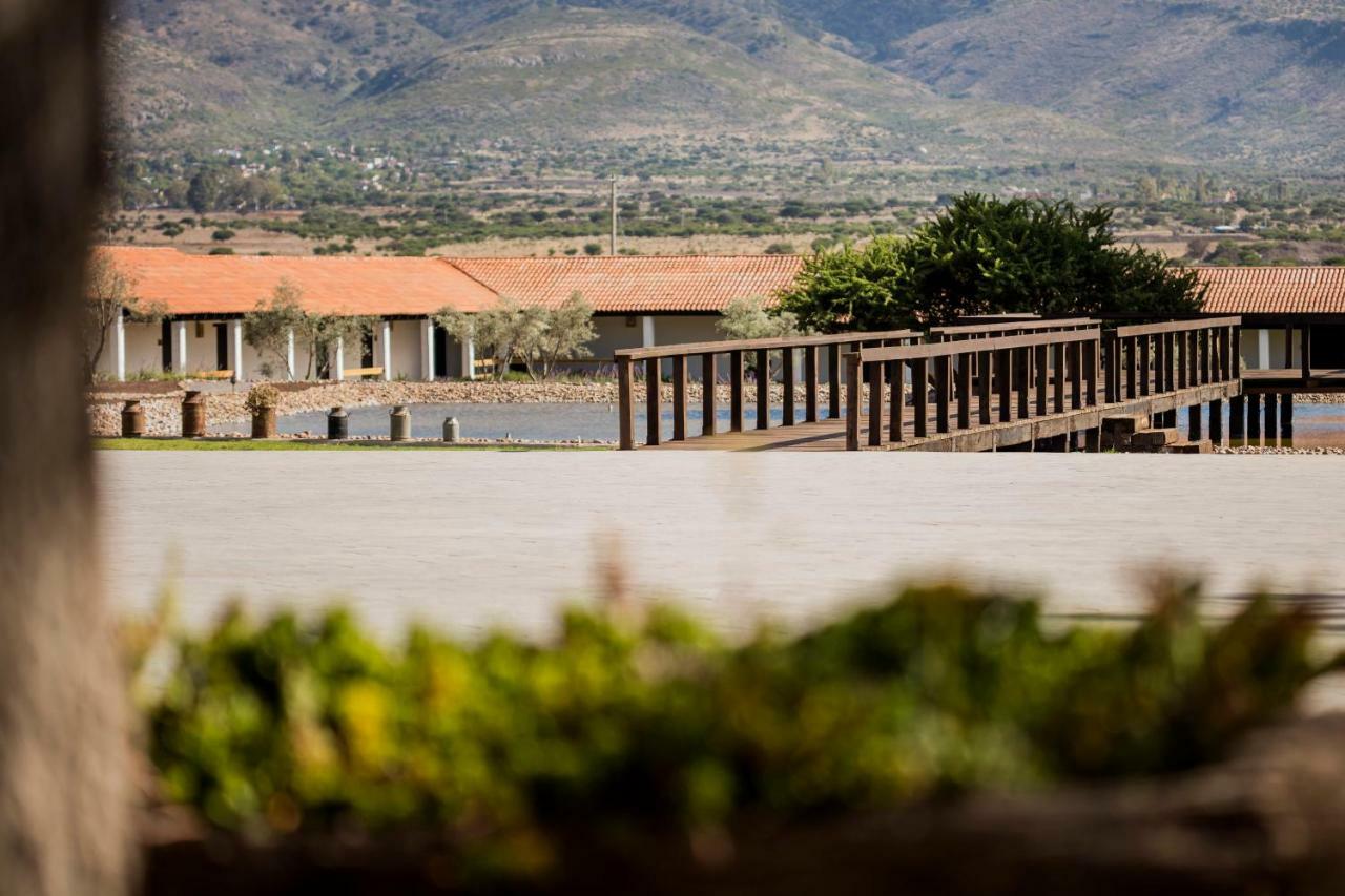 Hacienda Los Picachos Alcocer Exterior photo